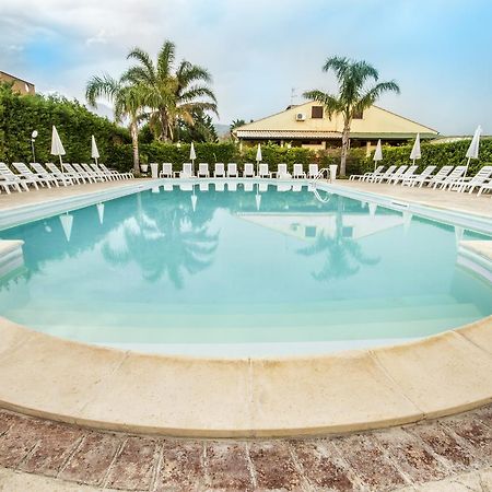 Paradise Beach Camera Mansardata Vicino Cefalu Piscina Aperta Campofelice Di Roccella Exterior foto